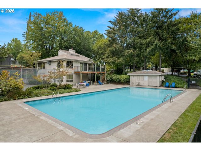 9912 Sw TRAPPER Ter, Beaverton, OR 97008