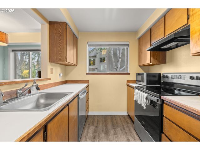 9912 Sw TRAPPER Ter, Beaverton, OR 97008