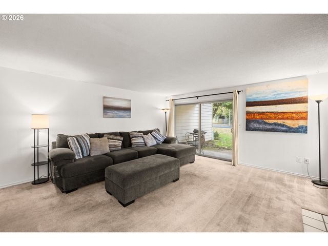 9912 Sw TRAPPER Ter, Beaverton, OR 97008