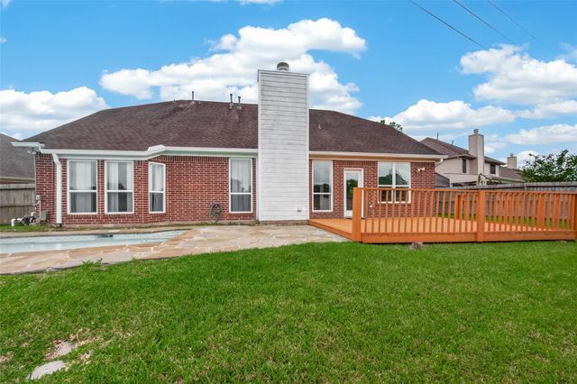 4227 N Webber Drive, Pearland, TX 77584