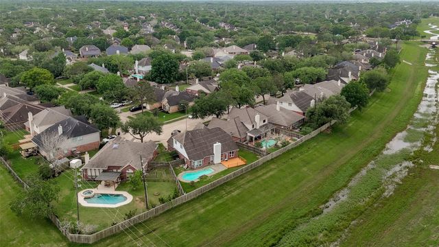 4227 N Webber Drive, Pearland, TX 77584