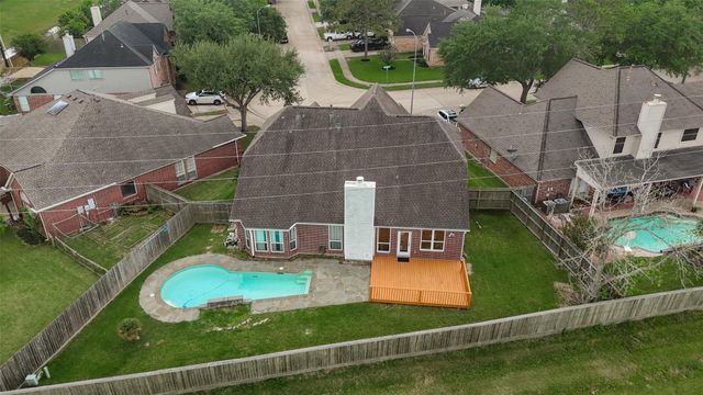 4227 N Webber Drive, Pearland, TX 77584