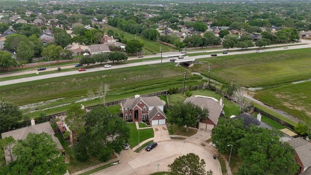 4227 N Webber Drive, Pearland, TX 77584