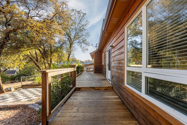 14087 Sun Forest Dr, Penn Valley, CA 95946