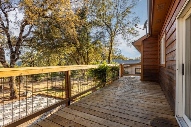 14087 Sun Forest Dr, Penn Valley, CA 95946