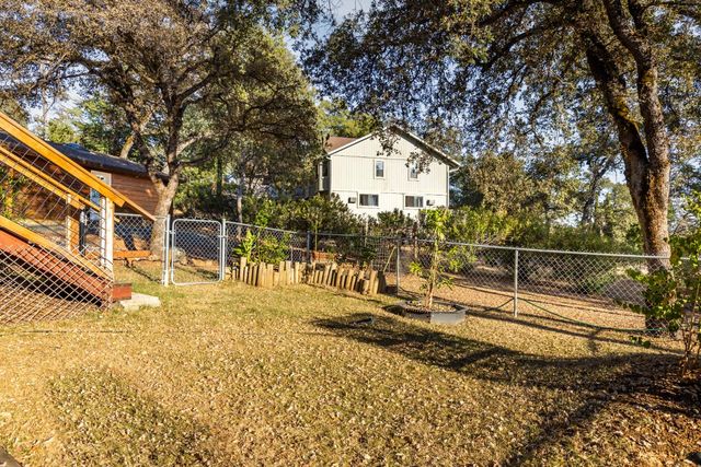 14087 Sun Forest Dr, Penn Valley, CA 95946