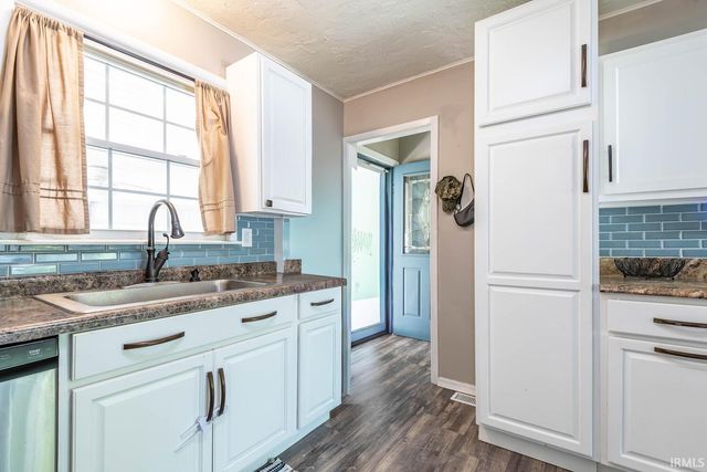 2812 Eastern Avenue, Bedford, IN 47421