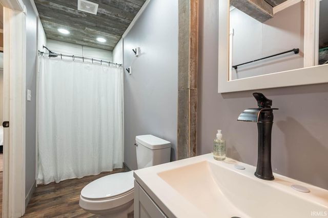 2812 Eastern Avenue, Bedford, IN 47421