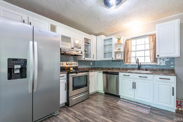 2812 Eastern Avenue, Bedford, IN 47421