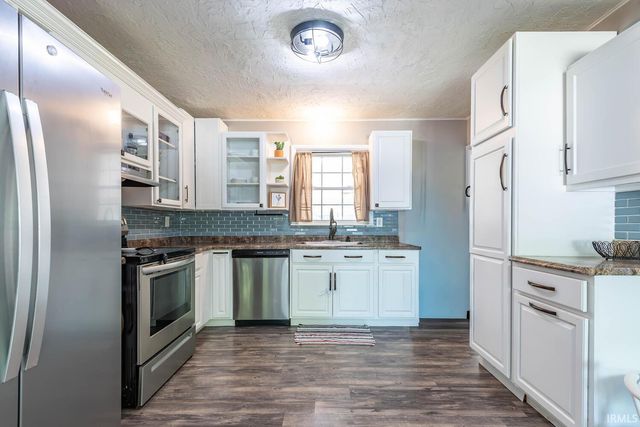 2812 Eastern Avenue, Bedford, IN 47421