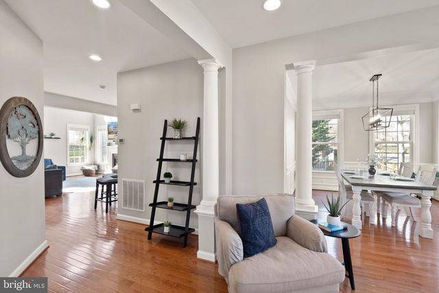 22879 COURTLAND PARK DR, Brambleton, VA 20148