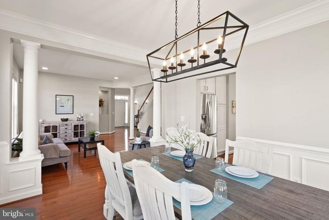 22879 COURTLAND PARK DR, Brambleton, VA 20148