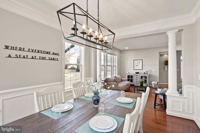 22879 COURTLAND PARK DR, Brambleton, VA 20148