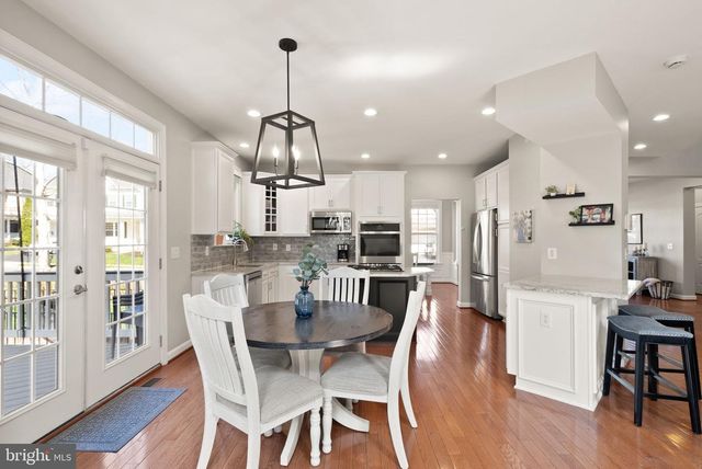 22879 COURTLAND PARK DR, Brambleton, VA 20148