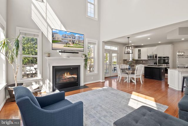 22879 COURTLAND PARK DR, Brambleton, VA 20148