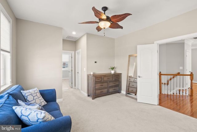 22879 COURTLAND PARK DR, Brambleton, VA 20148