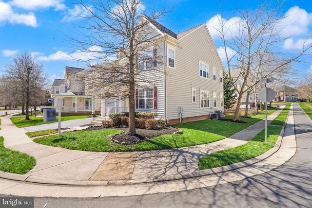 22879 COURTLAND PARK DR, Brambleton, VA 20148