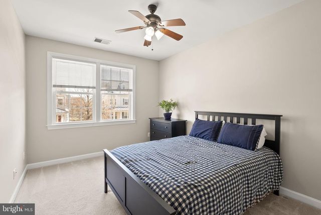 22879 COURTLAND PARK DR, Brambleton, VA 20148