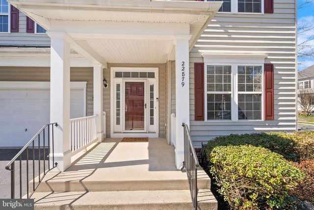 22879 COURTLAND PARK DR, Brambleton, VA 20148