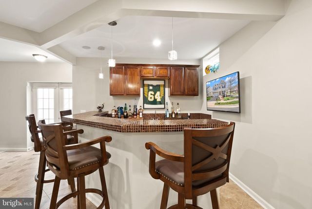 22879 COURTLAND PARK DR, Brambleton, VA 20148