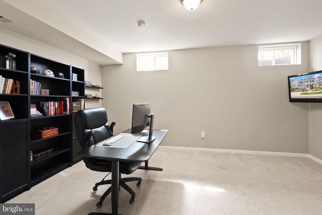 22879 COURTLAND PARK DR, Brambleton, VA 20148