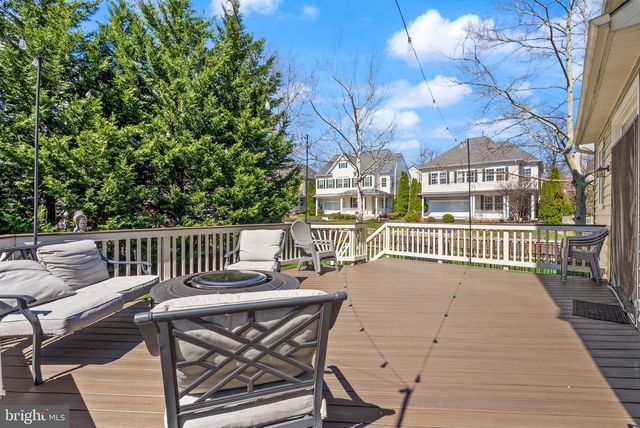 22879 COURTLAND PARK DR, Brambleton, VA 20148