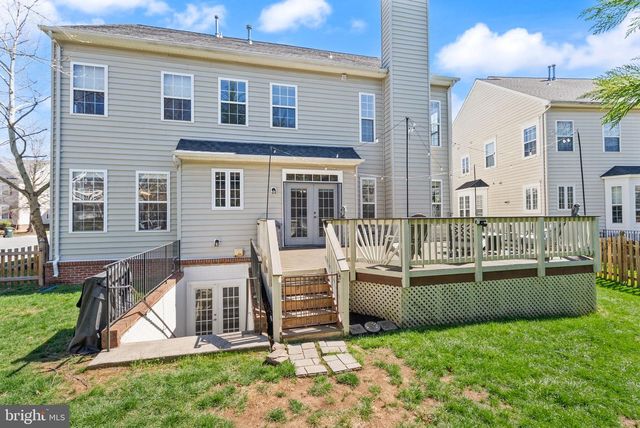 22879 COURTLAND PARK DR, Brambleton, VA 20148