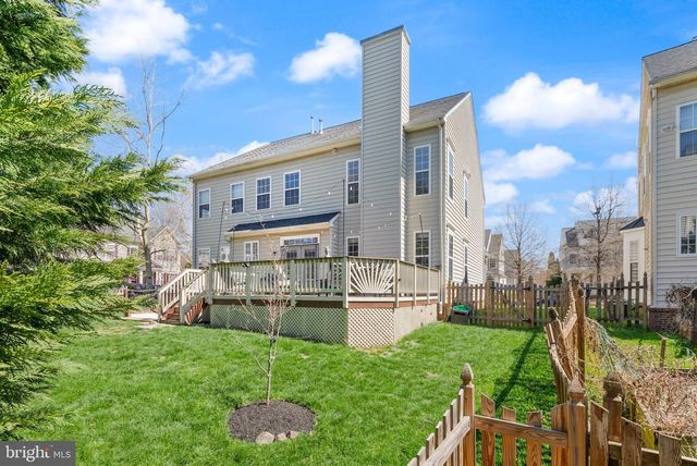 22879 COURTLAND PARK DR, Brambleton, VA 20148