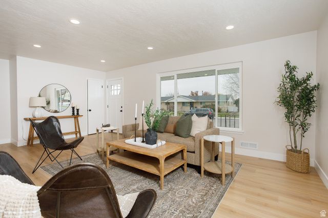 139 W COLUMBIA DR, Midvale, UT 84047