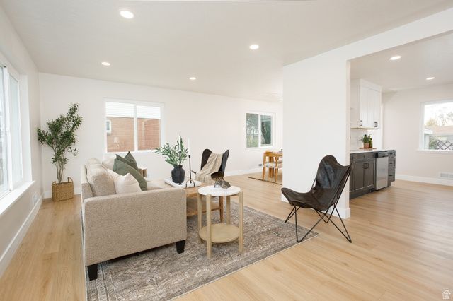 139 W COLUMBIA DR, Midvale, UT 84047