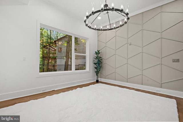 811 SLIGO CREEK PKWY, Takoma Park, MD 20912