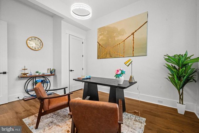 811 SLIGO CREEK PKWY, Takoma Park, MD 20912