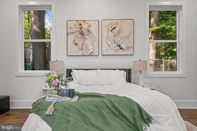 811 SLIGO CREEK PKWY, Takoma Park, MD 20912