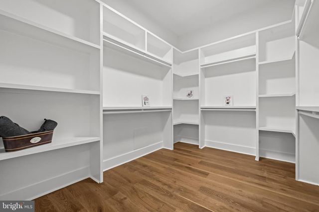 811 SLIGO CREEK PKWY, Takoma Park, MD 20912