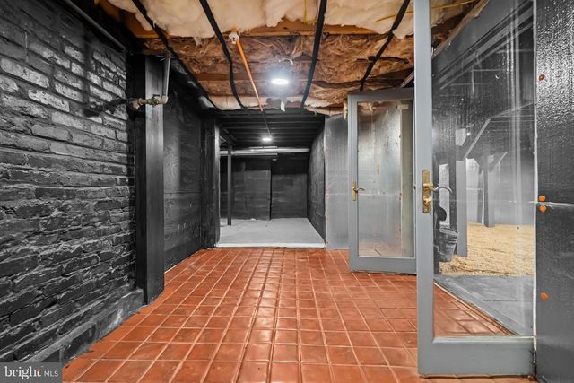 811 SLIGO CREEK PKWY, Takoma Park, MD 20912