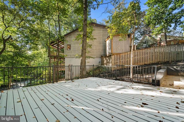 811 SLIGO CREEK PKWY, Takoma Park, MD 20912