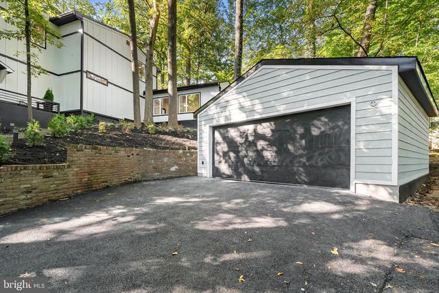 811 SLIGO CREEK PKWY, Takoma Park, MD 20912