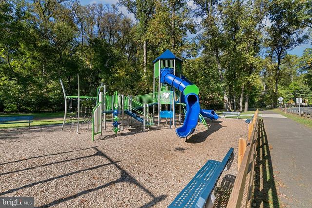 811 SLIGO CREEK PKWY, Takoma Park, MD 20912