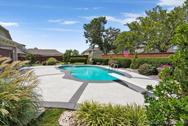 10307 E 93rd Street N, Owasso, OK 74055