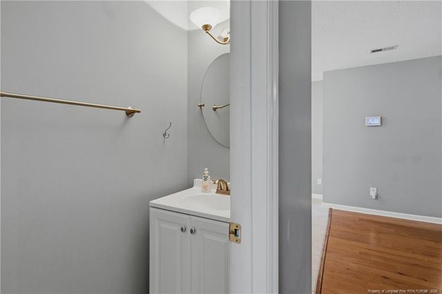 49 Ravens Wood Circle, Sanford, NC 27332