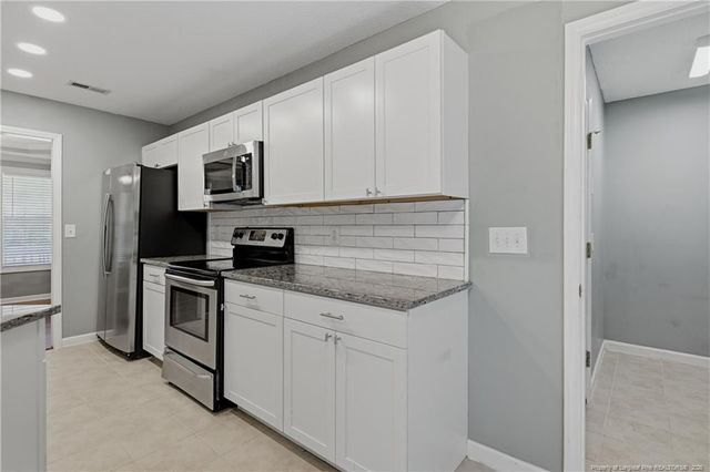 49 Ravens Wood Circle, Sanford, NC 27332