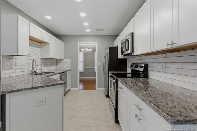 49 Ravens Wood Circle, Sanford, NC 27332