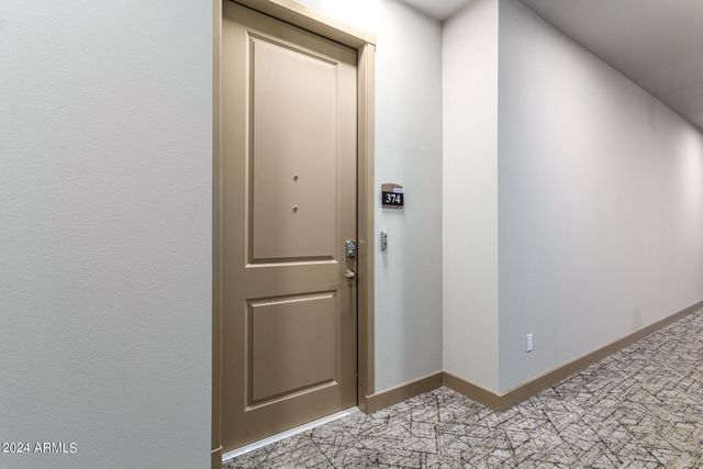 2511 W QUEEN CREEK Road 374, Chandler, AZ 85248