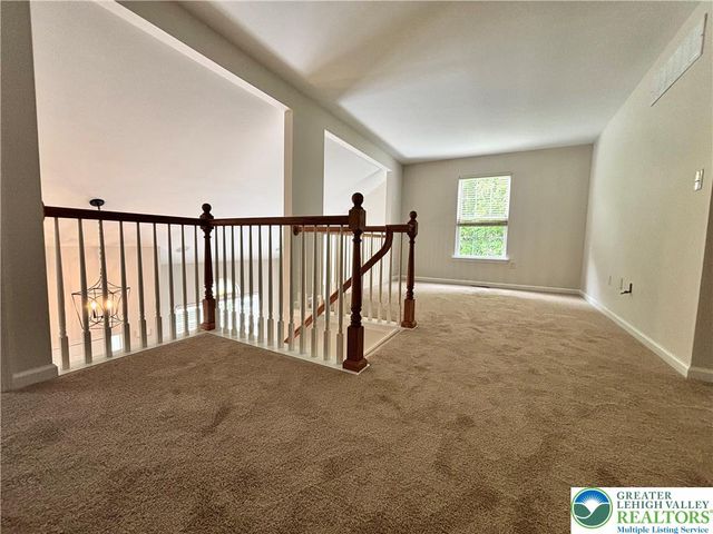 1537 Cambridge Drive, Macungie Boro, PA 18062