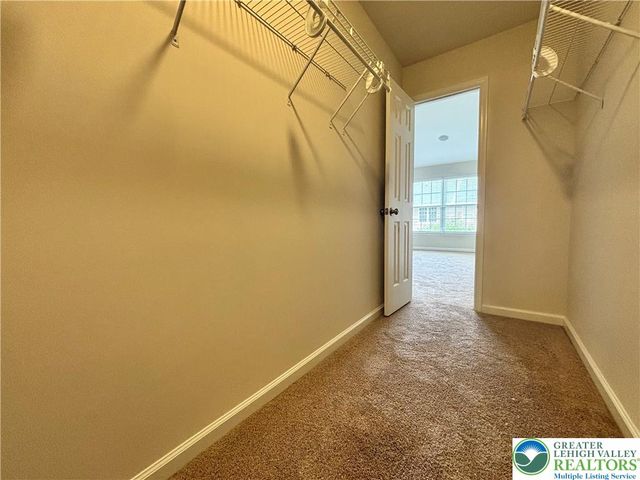 1537 Cambridge Drive, Macungie Boro, PA 18062