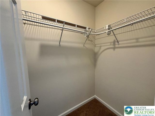 1537 Cambridge Drive, Macungie Boro, PA 18062