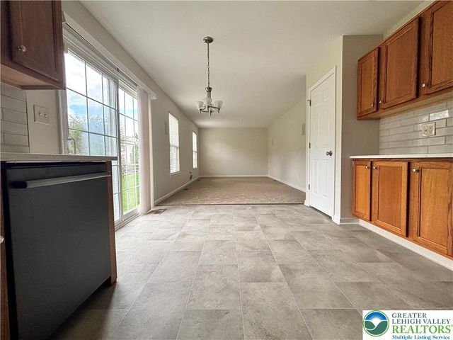 1537 Cambridge Drive, Macungie Boro, PA 18062