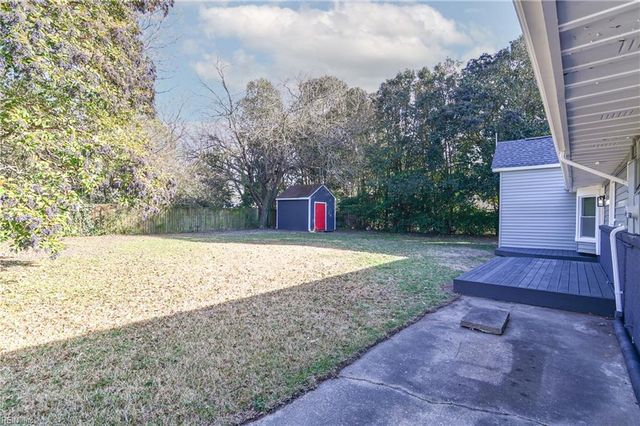 116 Rollingswood RD, Chesapeake, VA 23325