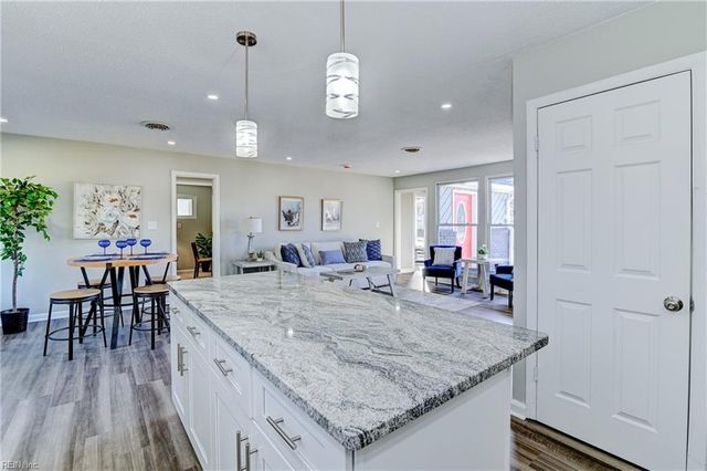 116 Rollingswood RD, Chesapeake, VA 23325