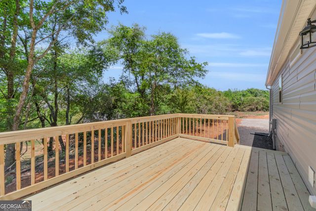 226 Mineral Springs Conn, Demorest, GA 30535